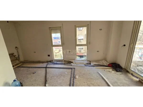 Tirane, shes apartament 2+1+Aneks+Ballkon Kati 1, 91 m² 179.000 € (MINE PEZA)