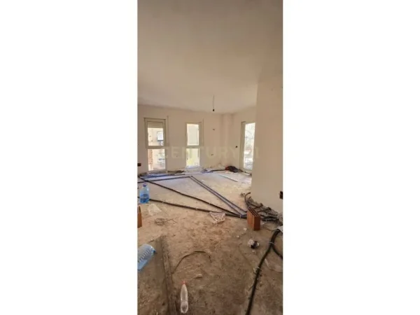 Tirane, shes apartament 2+1+Aneks+Ballkon Kati 1, 91 m² 179.000 € (MINE PEZA)