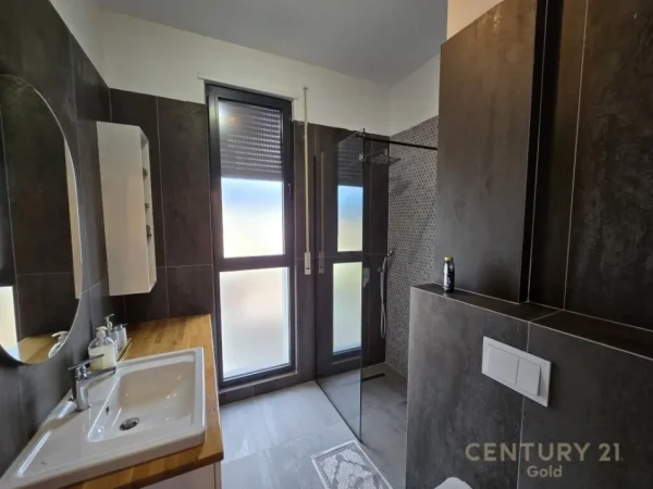 Tirane, shes apartament 2+1+Aneks+Ballkon Kati 9, 106 m² (KOMPLEKSI ASL)