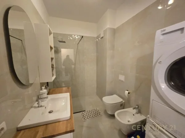 Tirane, shes apartament 2+1+Aneks+Ballkon Kati 9, 106 m² (KOMPLEKSI ASL)