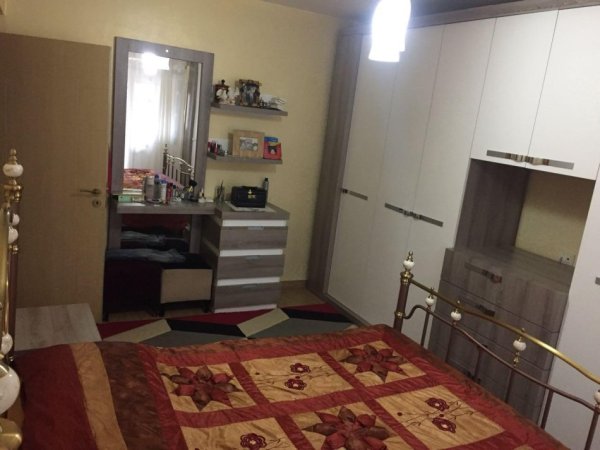 Tirane, jepet me qera vetem 1 dhome Kati 3, 25 m² 200 € (INXHINJERIA E NDERTIMIT)