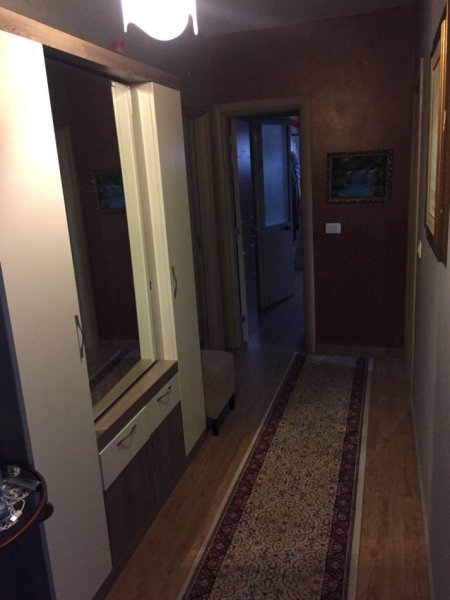 Tirane, jepet me qera vetem 1 dhome Kati 3, 25 m² 200 € (INXHINJERIA E NDERTIMIT)