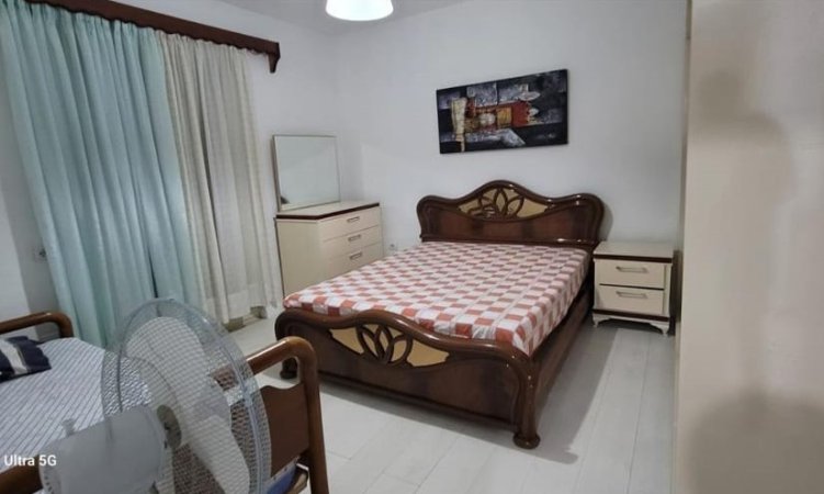 Tirane, jepet me qera shtepi 1+1 Kati 2, 75 m² 400 € (Rruga e Kavajes)