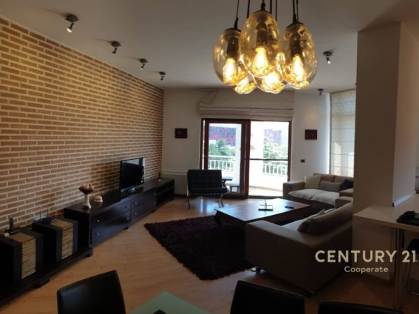 Tirane, jepet me qera apartament 2+1+Aneks+Ballkon Kati 7, 114 m² 1.700 € (PRESIDENCA)