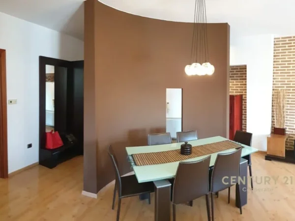 Tirane, jepet me qera apartament 2+1+Aneks+Ballkon Kati 7, 114 m² 1.700 € (PRESIDENCA)