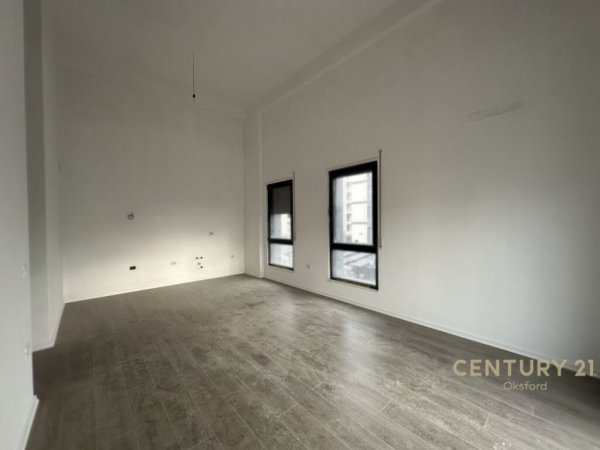 Tirane, shes apartament 2+1+Aneks+Ballkon Kati 1, 103 m² 180.000 € (Porcelan)