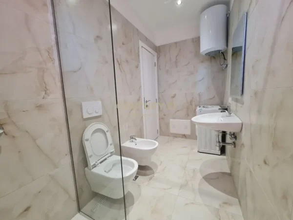 Tirane, jepet me qera apartament 2+1+Aneks+Ballkon Kati 2, 79 m² 780 € (Future Home Residence)