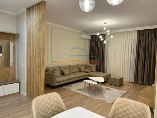 Tirane, jepet me qera apartament 2+1+Ballkon Kati 3, 110 m² 1.400 € (KOMPLEKSI DELIJORGJI)