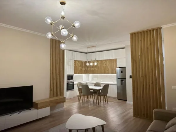 Tirane, jepet me qera apartament 2+1+Aneks+Ballkon Kati 3, 134 m² 1.300 € (DELIJORGJI)