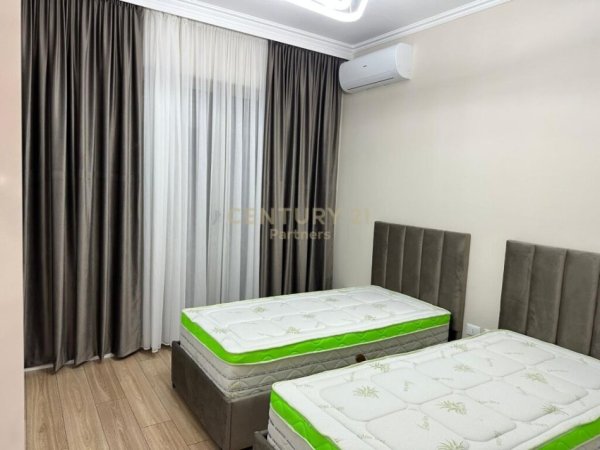 Tirane, jepet me qera apartament 2+1+Aneks+Ballkon Kati 3, 134 m² 1.300 € (DELIJORGJI)