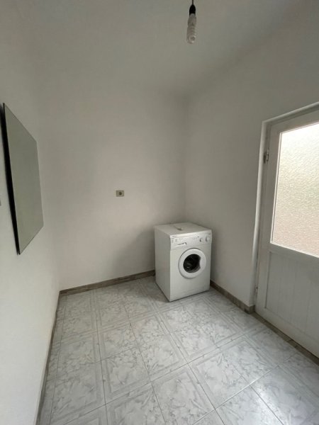 Tirane, jepet me qera apartament 1+1 Kati 0, 65 m² 300 € (Don Bosko)