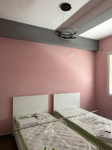 Tirane, jepet me qera apartament 1+1 Kati 1, 48 m² 280 € (Fresk , prane hotel gaxherrit)