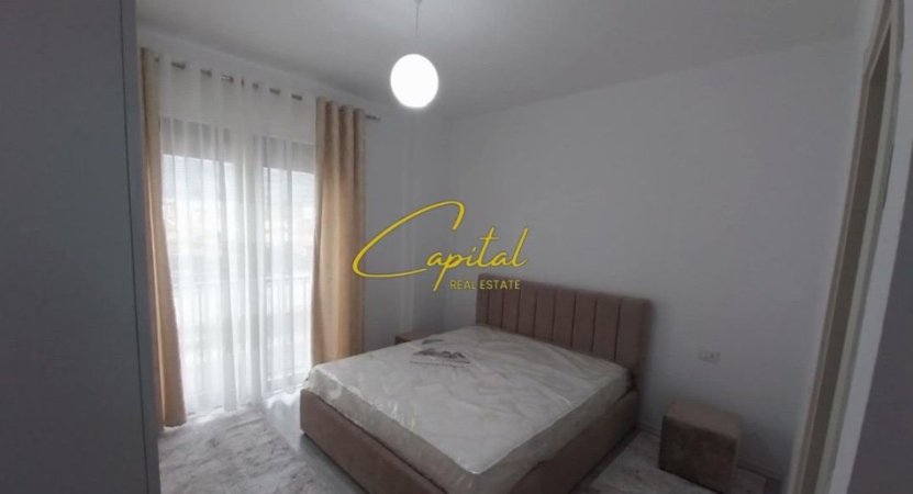 Tirane, jepet me qera apartament 2+1 Kati 3, 100 m² 650 € (ISH FUSHA AVIACIONIT)
