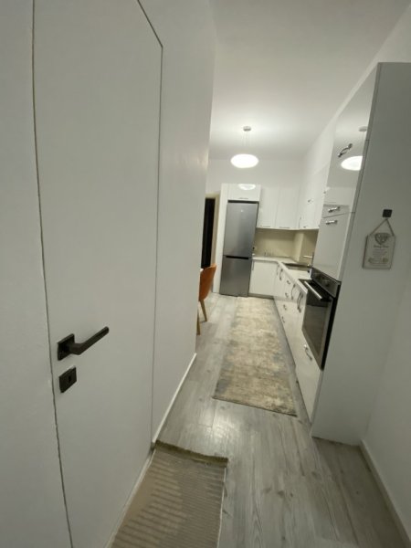 Tirane, jepet me qera apartament 2+1 Kati 3, 180 m² 750 € (Pazari i Ri)