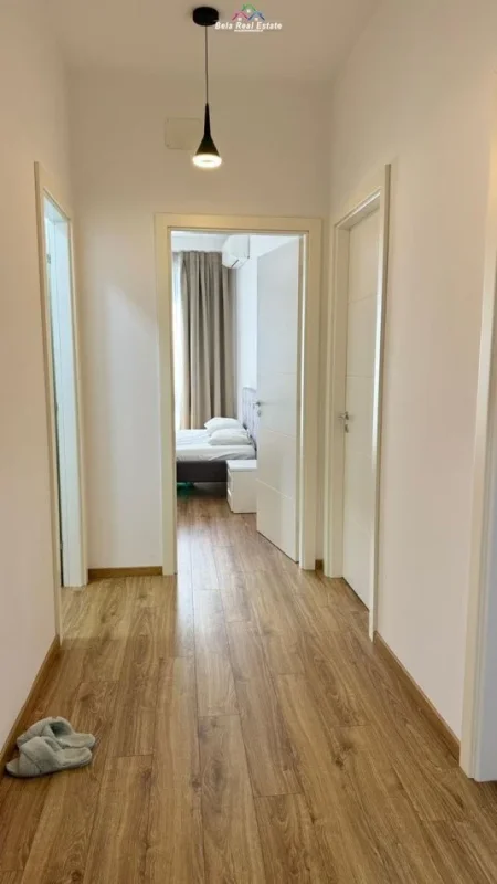 Tirane, jepet me qera apartament 1+1+Ballkon Kati 3, 95 m² 1.000 € (rruga e elbasanit)