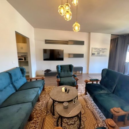 Tirane, shitet apartament 1+1 , 115 m² 186.000 € (Shkolla e Bashkuar)