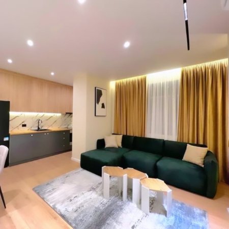 Tirane, jepet me qera apartament 1+1 , 60 m² 700 € (Pazari i Ri)