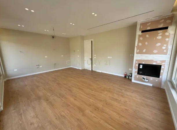 Tirane, shitet apartament 2+1 Kati 3, 107 m² 255.000 € (Qendra Tregtare TEG)