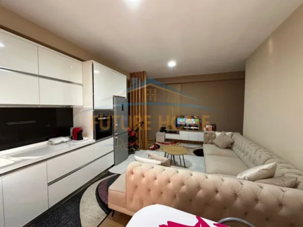 Tirane, shitet apartament 2+1 Kati 4, 75 m² 110.000 € (Porcelan)