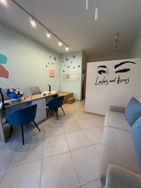 Tirane, shes ambjent biznesi Kati 0, 29 m² 65.000 € (Rruga e Dibres)