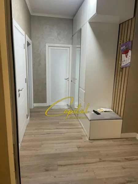 Tirane, jepet me qera apartament 3+1 Kati 2, 110 m² 900 € (KOPSHTI ZOOLOGJIK)