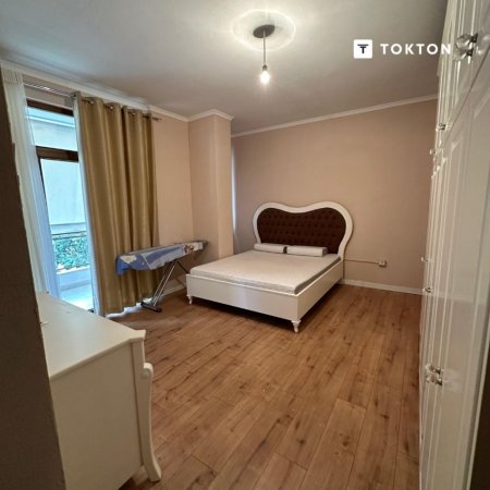 Tirane, jepet me qera apartament 2+1 Kati 2, 91 m² 450 € (rruga dajtit)