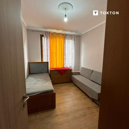 Tirane, jepet me qera apartament 2+1 Kati 2, 91 m² 450 € (rruga dajtit)