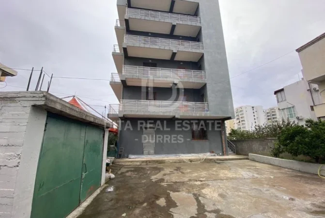 SHITET VILE 5 KATESHE, HEKURUDHA PLAZH DURRES 500.000 EURO