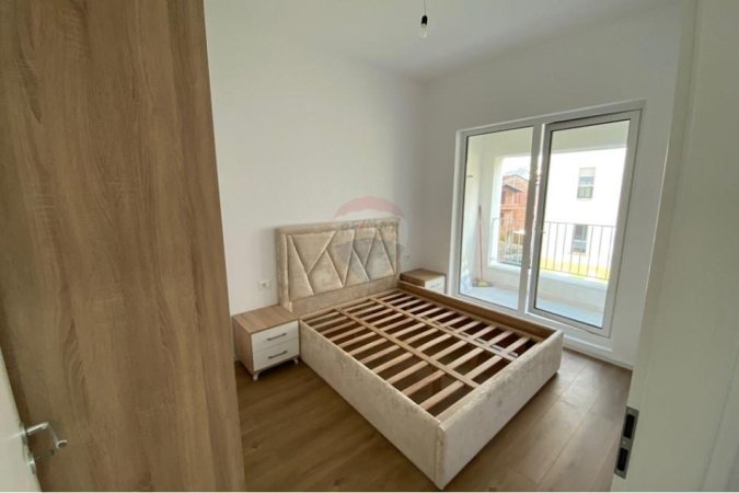 Tirane, jepet me qera apartament 1+1 Kati 5, 65 m² 400 € (Ali Dem)
