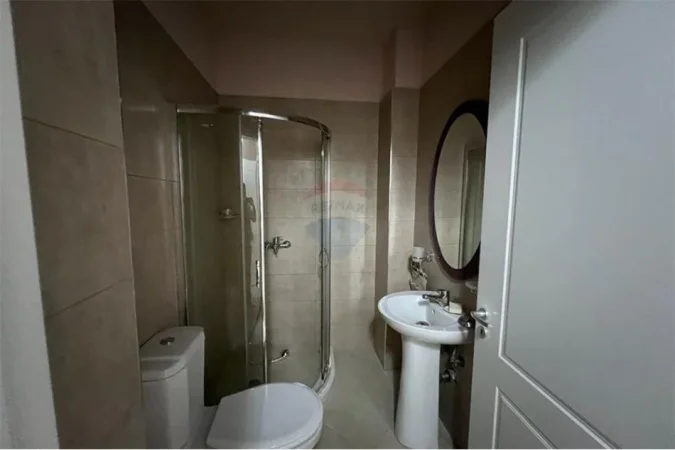 Tirane, shitet apartament 2+1 Kati 2, 105 m² 175.000 € (Kopshti Zoologjik)