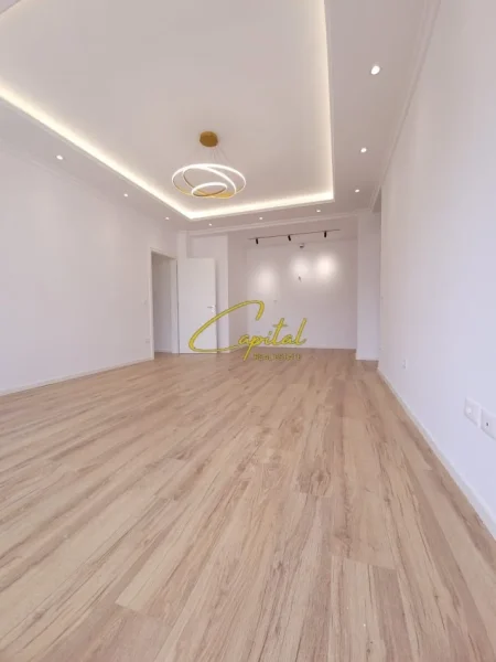 Tirane, shitet apartament 2+1 Kati 7, 95 m² 210.000 € (ZOGU I ZI)