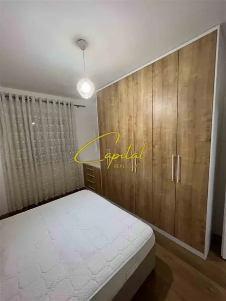 Tirane, jepet me qera apartament 1+1 Kati 2, 65 m² 450 € (ASTIR)