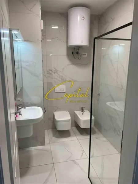 Tirane, jepet me qera apartament 1+1 Kati 2, 65 m² 450 € (ASTIR)