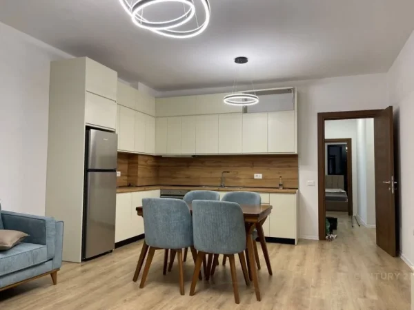 Tirane, jepet me qera apartament 2+1 Kati 3, 113 m² 800 € (Arlis, Farmacia 10)