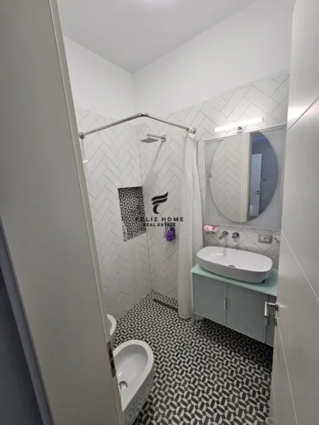 Tirane, jepet me qera apartament 1+1+Ballkon Kati 3, 72 m² 800 € (DELIJORGJI)