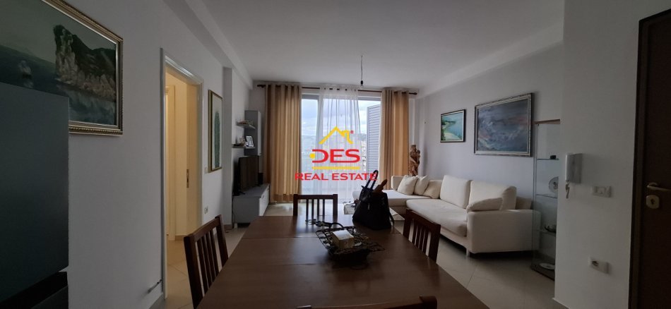 Vlore, shitet apartament 3+1+Ballkon Kati 5, 110 m² 198.000 € (Rruga Naim Frashëri)