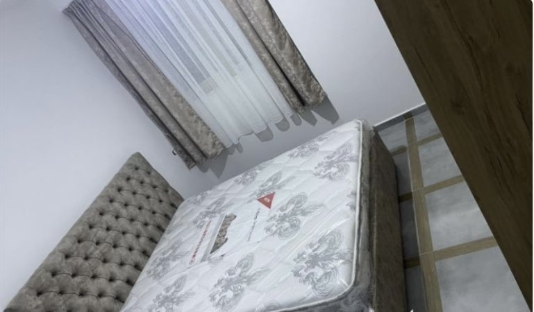 Tirane, jepet me qera apartament 1+1 , 70 m² 35.000 € (Tom doshi shkoze)