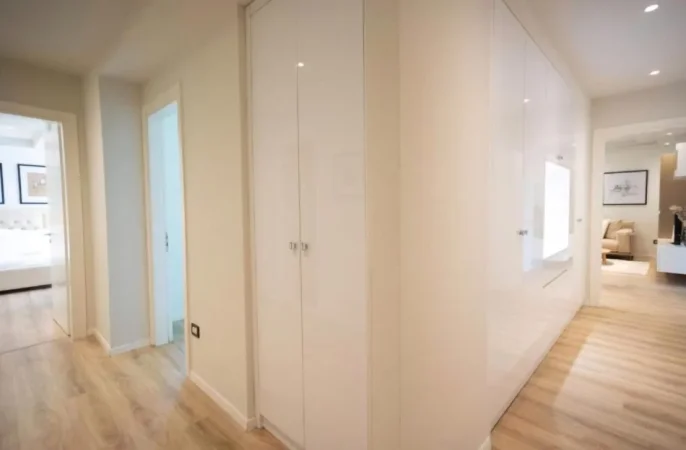 Tirane, jepet me qera apartament Kati 4, 123 m² 1.400 € (Rruga Sami Frasheri, Kompleksi NOBIS)