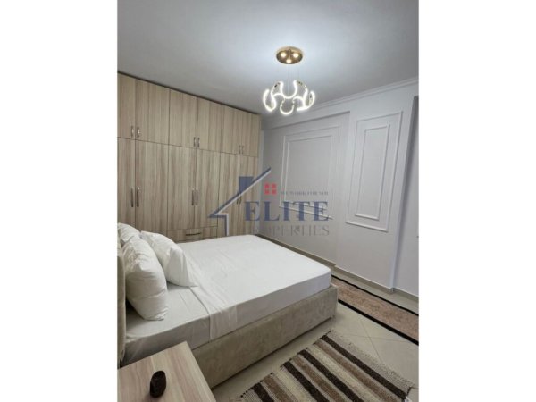 Tirane, shitet apartament 2+1+Ballkon Kati 8, 98 m² 143.000 € (Vila L Astir)