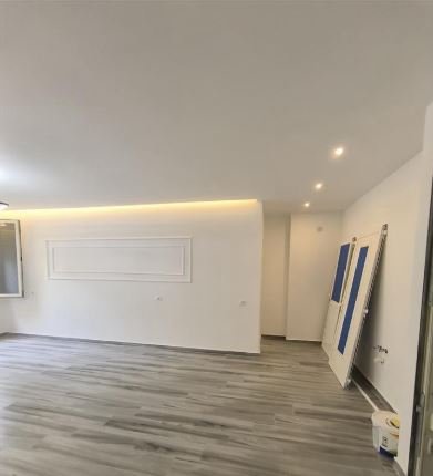 Tirane, shitet apartament 2+1+Ballkon Kati 5, 104 m² 98.800 € (Univers City)