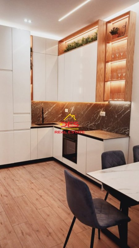 Vlore, shitet apartament 1+1+Ballkon Kati 1, 64 m² 125.000 € (Rruga Fejzo Mema)