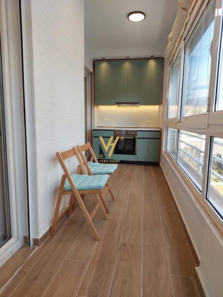 Tirane, jepet me qera apartament 2+1+Ballkon Kati 3, 106 m² 1.000 € (RRUGA E ELBASANIT)