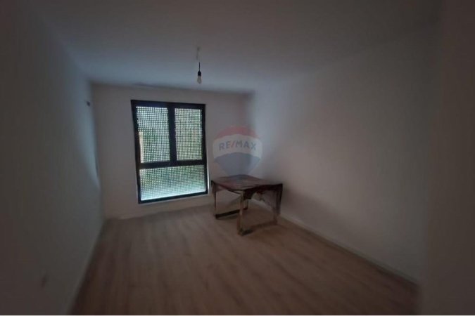 Tirane, shitet apartament 2+1+Ballkon Kati 1, 130 m² 259.000 € 