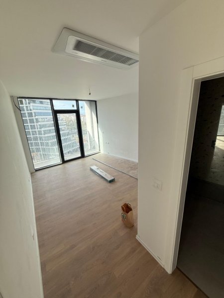 Tirane, jap me qera apartament 3+1+Ballkon Kati 4, 215 m² 2.600 € (Lake View)