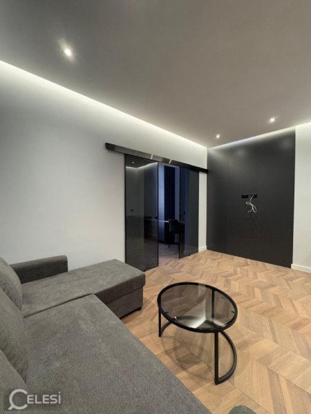 Tirane, jepet me qera apartament 1+1 Kati 2, 40 m² 550 € (LIQENI RRUGA PETI)