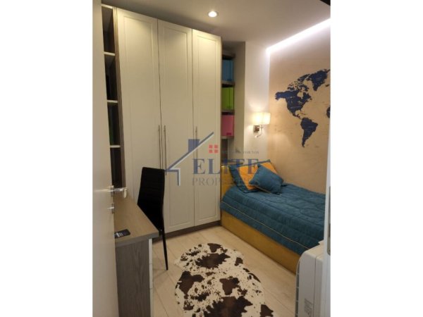 Tirane, jepet me qera apartament 2+1 Kati 19, 95 m² 1.500 € (Residenca Ambasador 3)