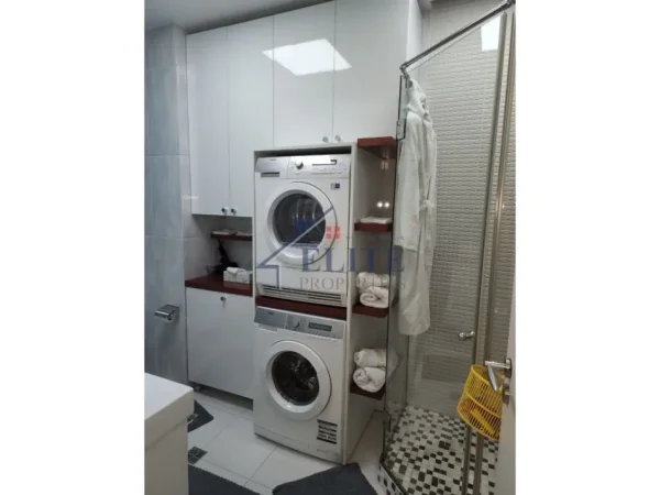 Tirane, jepet me qera apartament 2+1 Kati 19, 95 m² 1.500 € (Residenca Ambasador 3)