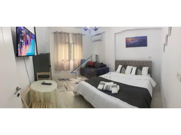Shqiperi, jepet me qera garsonier Kati 2, 35 m² 500 € (Sheshi willson)