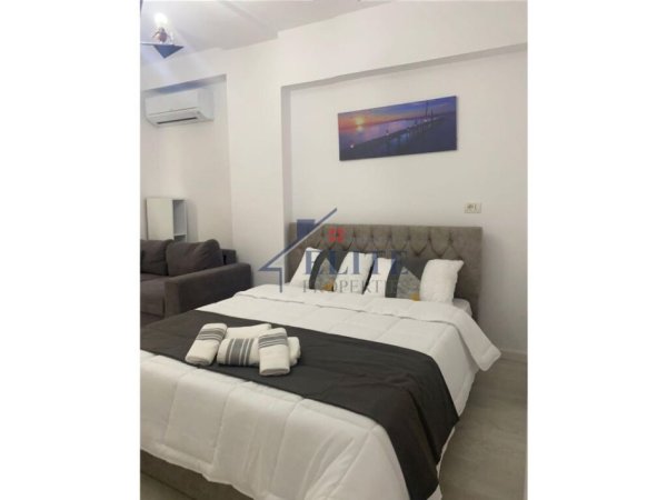Shqiperi, jepet me qera garsonier Kati 2, 35 m² 500 € (Sheshi willson)
