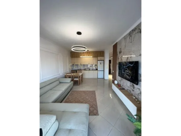 Tirane, shes apartament 2+1+Ballkon Kati 8, 98 m² 143.000 € (Astir)